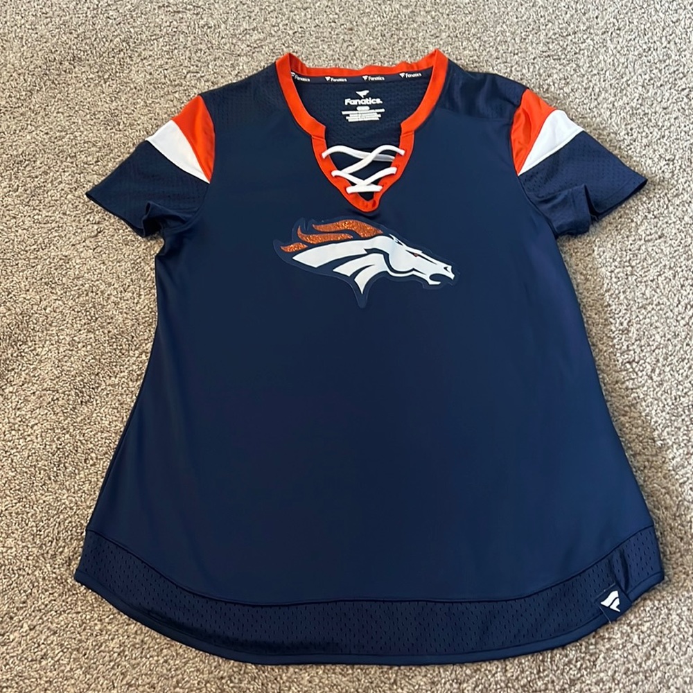 Broncos Top